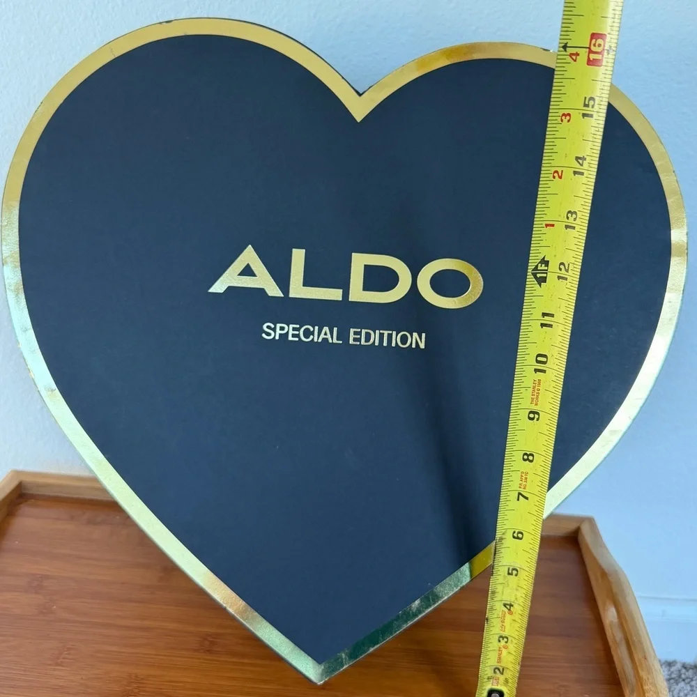 ALDO Limited‎ Edition Crossbody Bag & Accessories Set Heart Gift Box Valentines